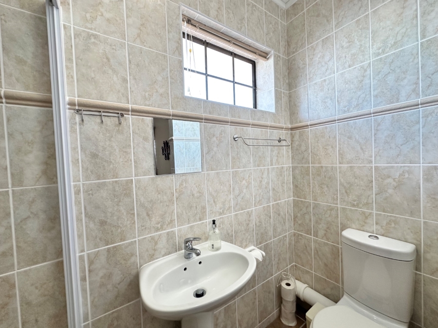 4 Bedroom Property for Sale in Diaz Beach Western Cape